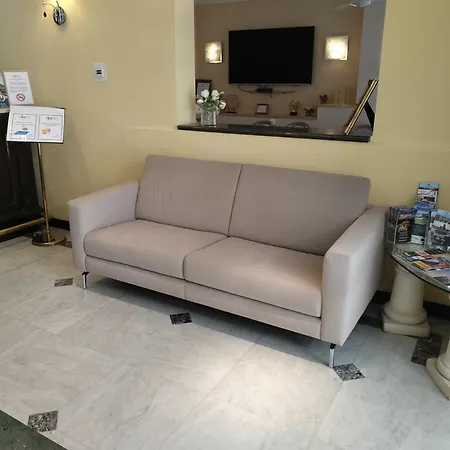 Hotel Allegro 3*